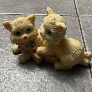 Homco Cream and Tan Kitten Figurines